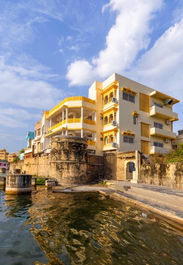 Haveli Jai Durga At Pichola Lake Hotel Udaipur Exterior photo